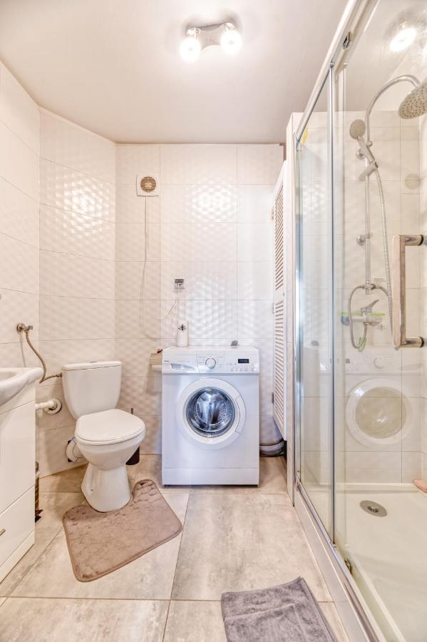 Apartament Arturro Z Ogrodkiem Sklářská Poruba Exteriér fotografie